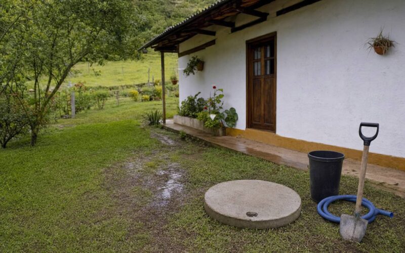 Cada cuánto hay que vaciar una fosa séptica y señales claras de que está saturada