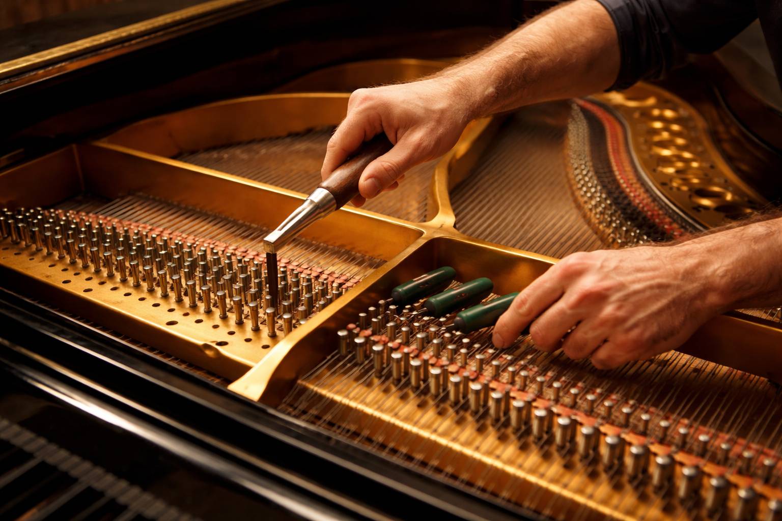 Cómo se afina un piano y por qué es un trabajo tan especializado